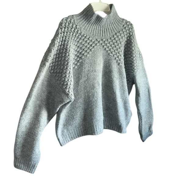 Free People Bradley Pullover Sweater in Light Gray Textured Knit XL - Picture 3 of 8